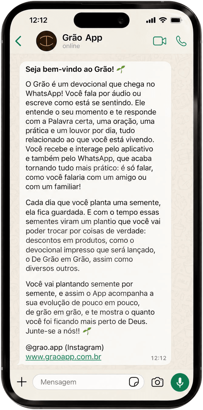 iPhone mostrando a conversa de boas-vindas do Grão no WhatsApp